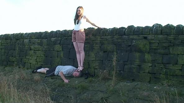 Sophie Head Trample In 3 Pairs Of Heels In The Great Outdoors